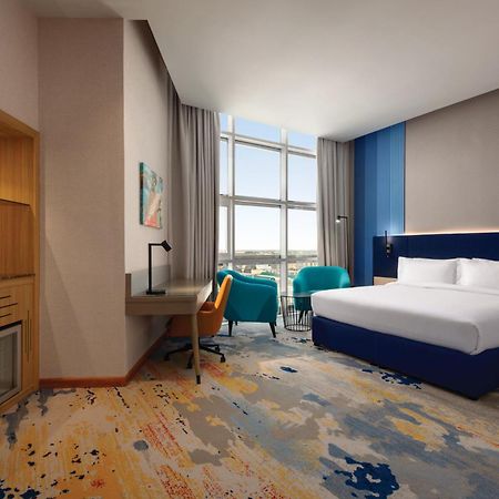 La Quinta By Wyndham Abu Dhabi Al Wahda Hotel Eksteriør billede