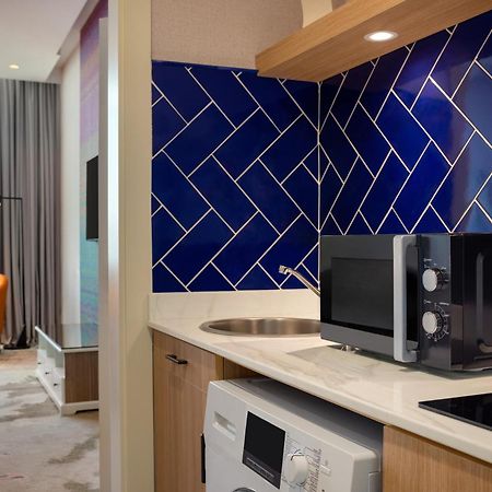 La Quinta By Wyndham Abu Dhabi Al Wahda Hotel Eksteriør billede