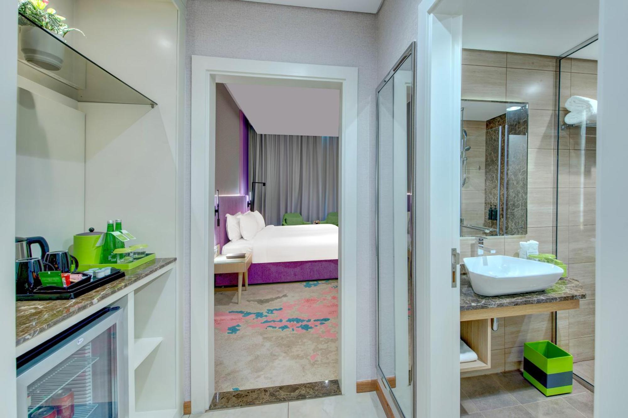 La Quinta By Wyndham Abu Dhabi Al Wahda Hotel Eksteriør billede