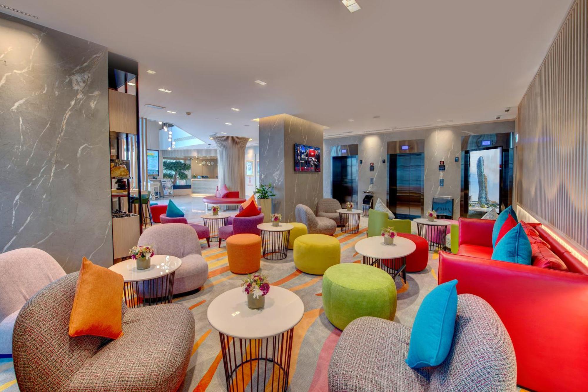 La Quinta By Wyndham Abu Dhabi Al Wahda Hotel Eksteriør billede