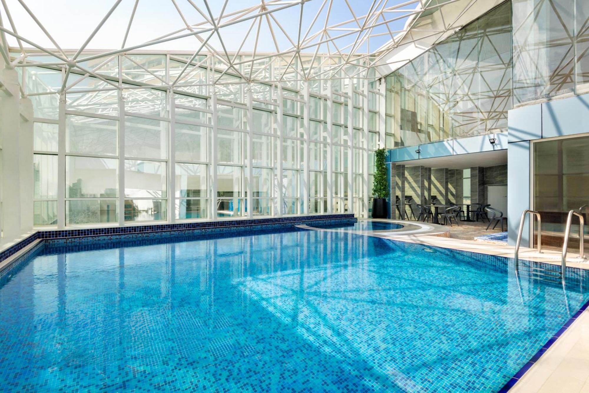 La Quinta By Wyndham Abu Dhabi Al Wahda Hotel Eksteriør billede