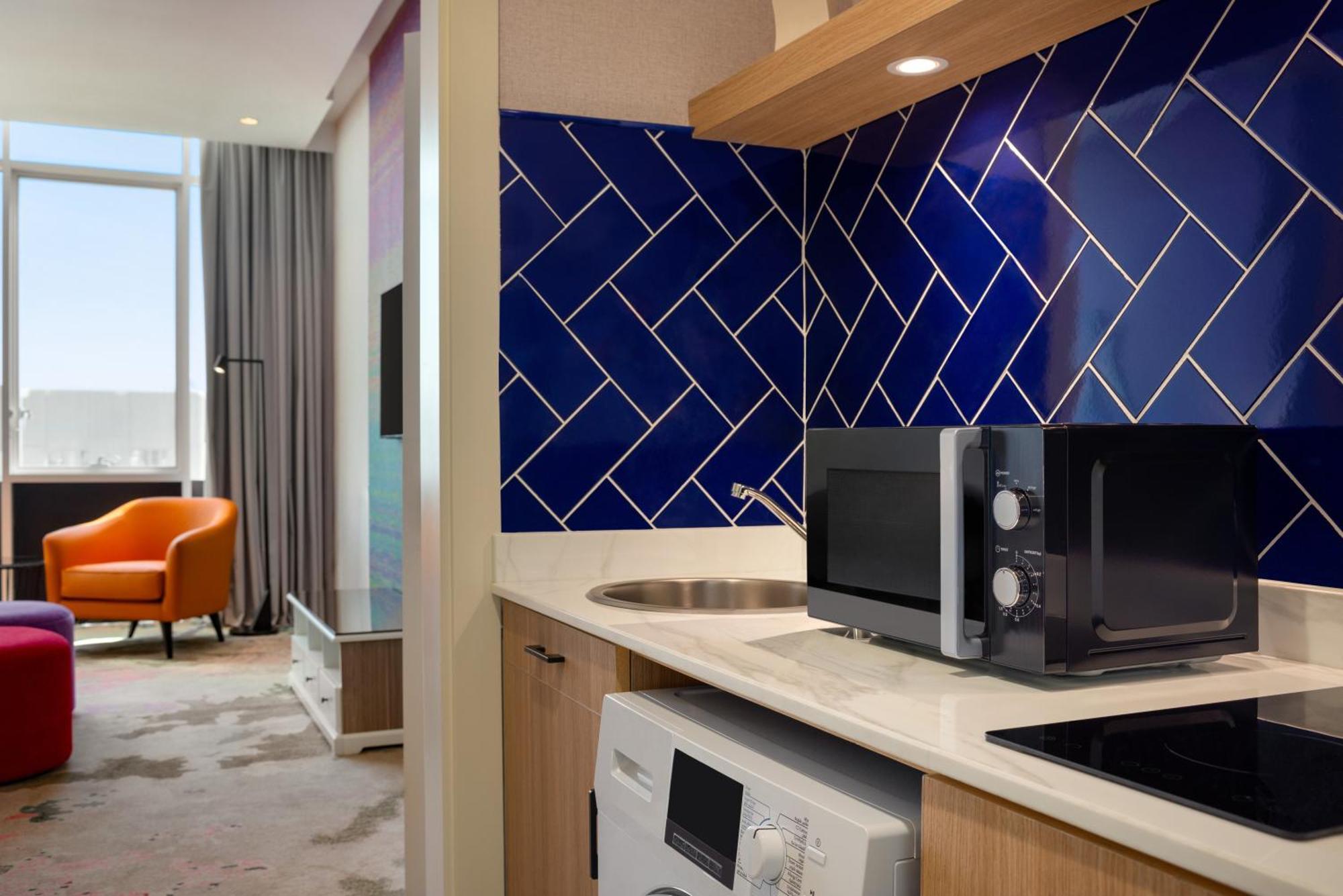 La Quinta By Wyndham Abu Dhabi Al Wahda Hotel Eksteriør billede